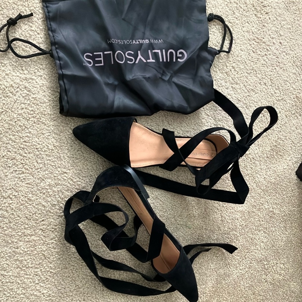 Women's Black Lace-Up Flats